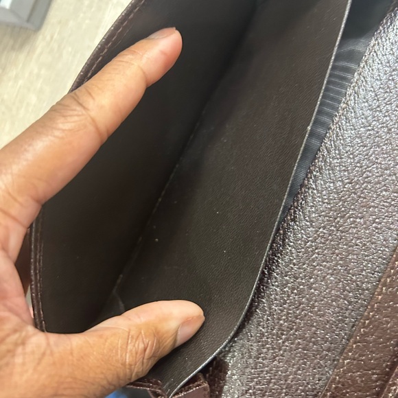 Gucci Brown Monogram Wallet - Picture 9 of 15